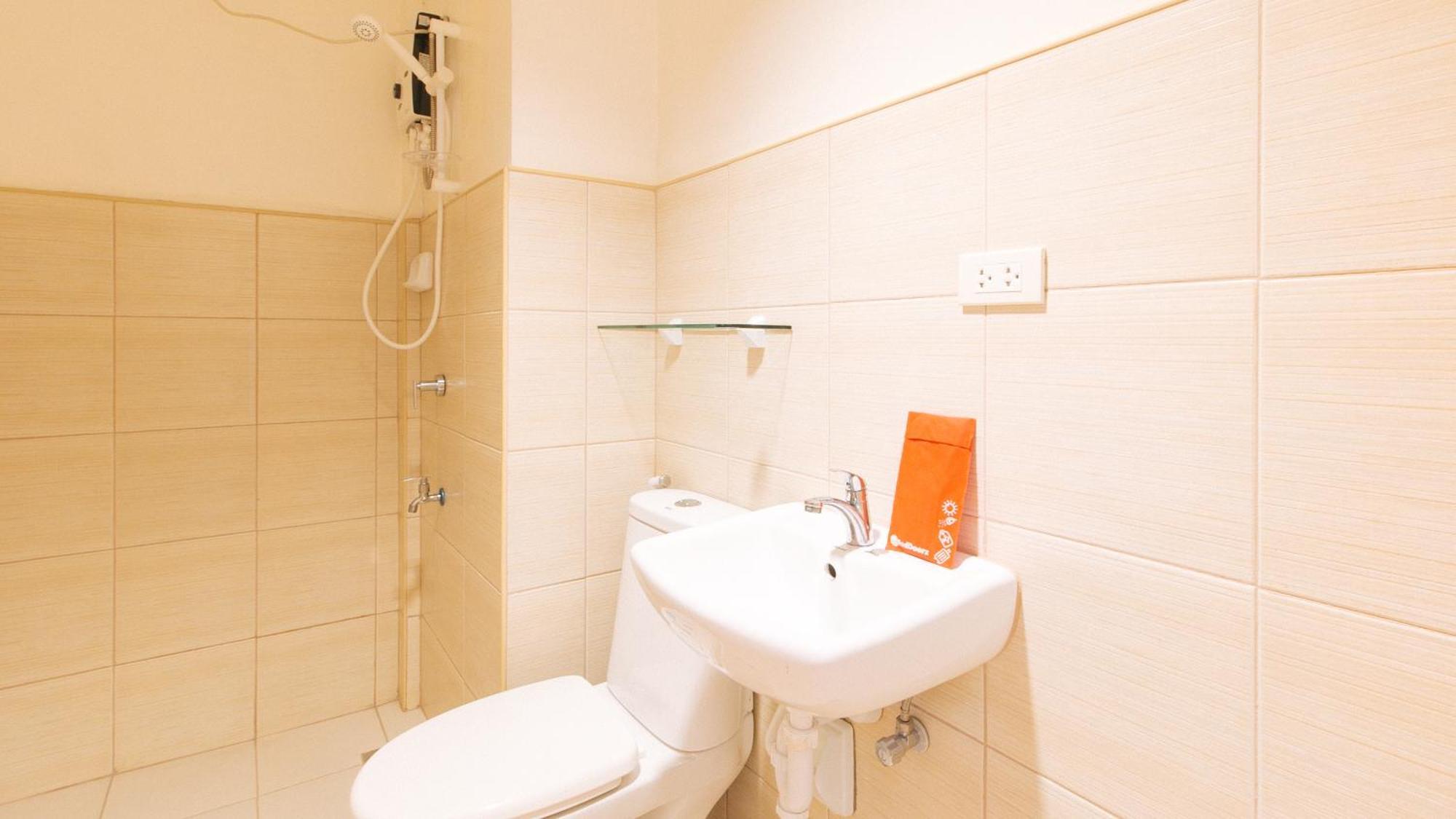 Reddoorz Plus At Alpina Heights Paranaque Paranaque City Luaran gambar