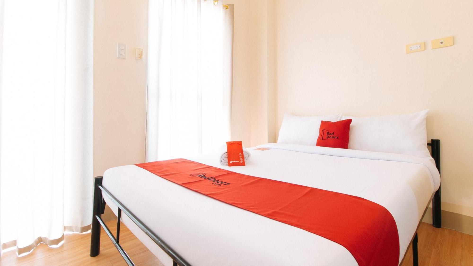 Reddoorz Plus At Alpina Heights Paranaque Paranaque City Luaran gambar