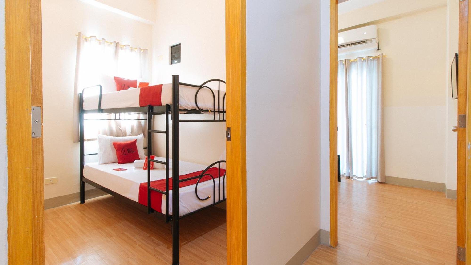 Reddoorz Plus At Alpina Heights Paranaque Paranaque City Luaran gambar