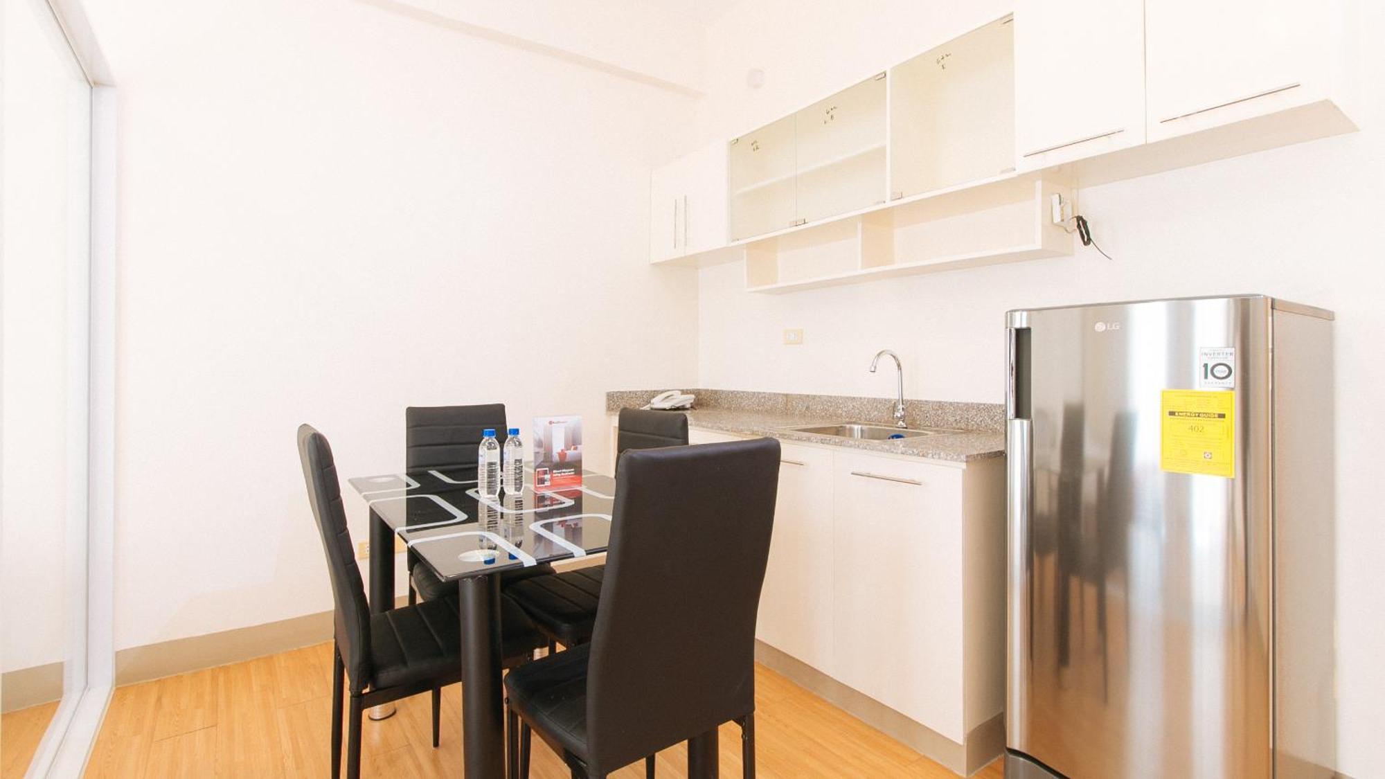 Reddoorz Plus At Alpina Heights Paranaque Paranaque City Luaran gambar