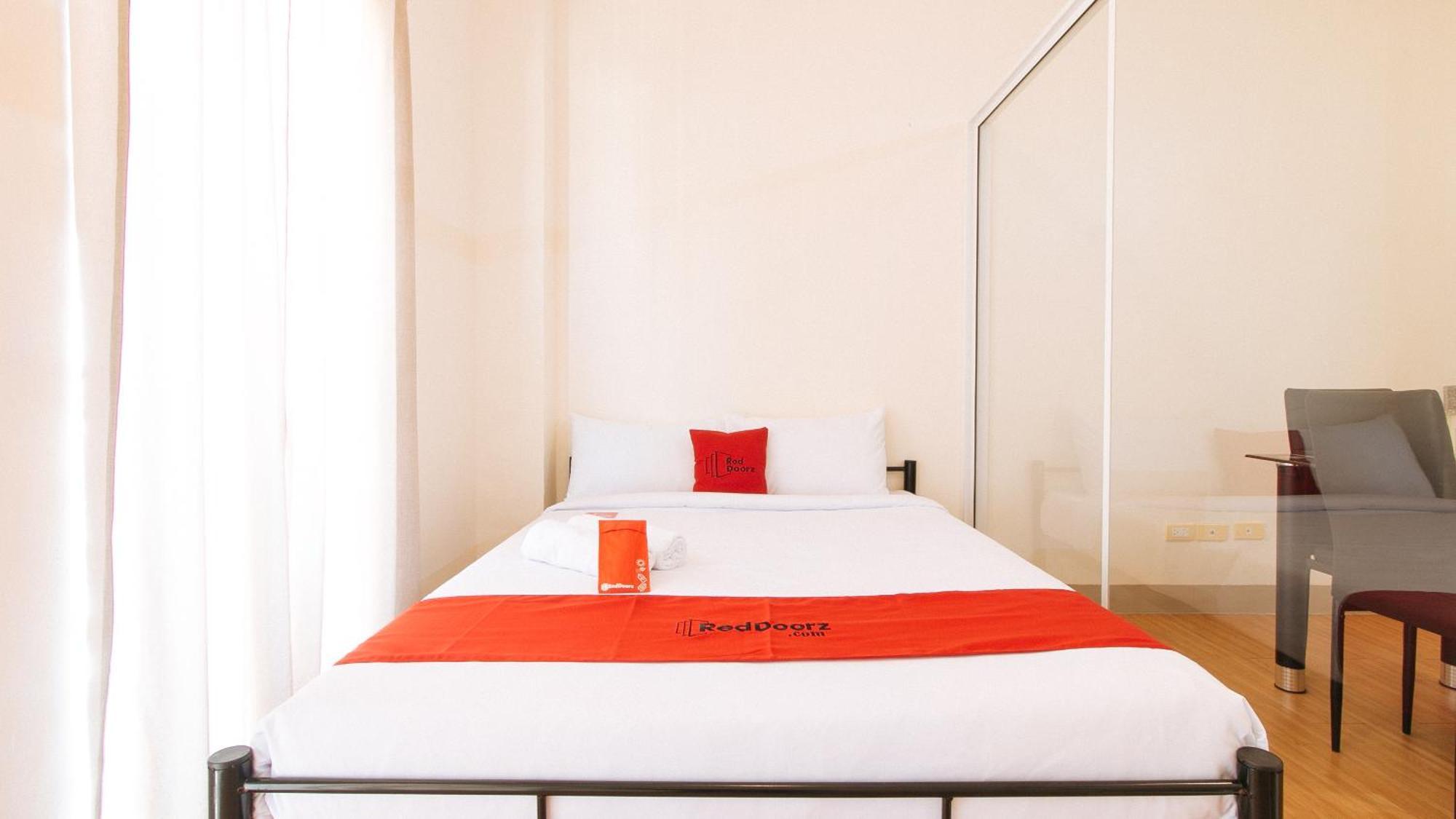 Reddoorz Plus At Alpina Heights Paranaque Paranaque City Luaran gambar
