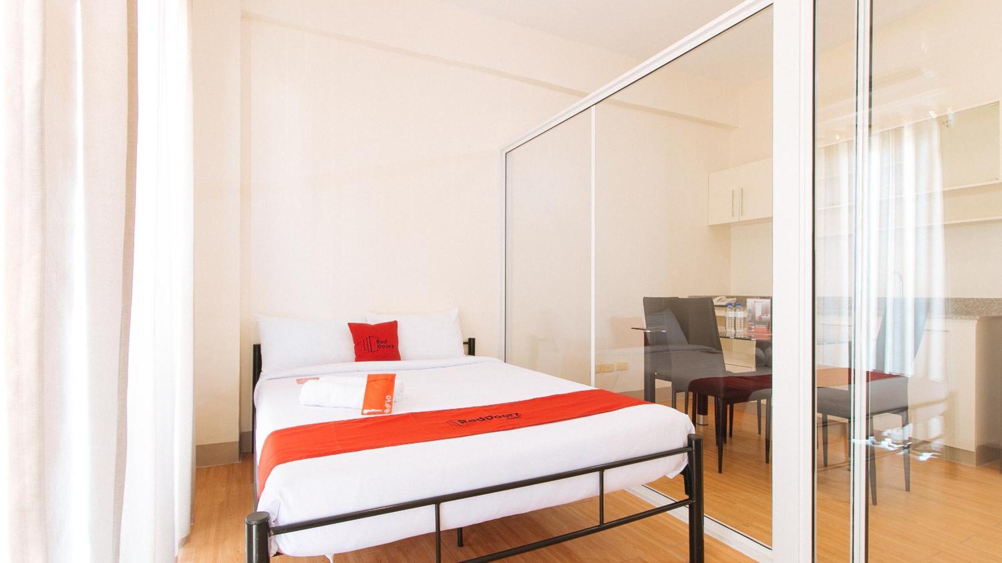 Reddoorz Plus At Alpina Heights Paranaque Paranaque City Luaran gambar