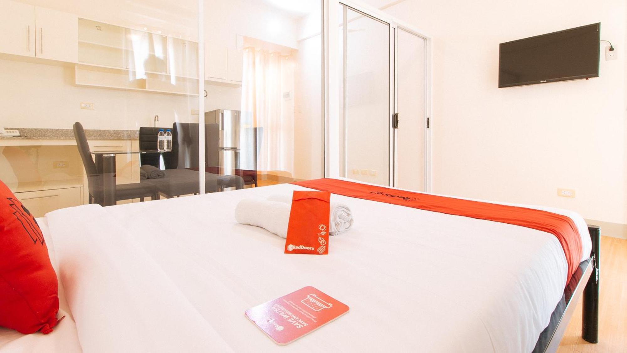 Reddoorz Plus At Alpina Heights Paranaque Paranaque City Luaran gambar