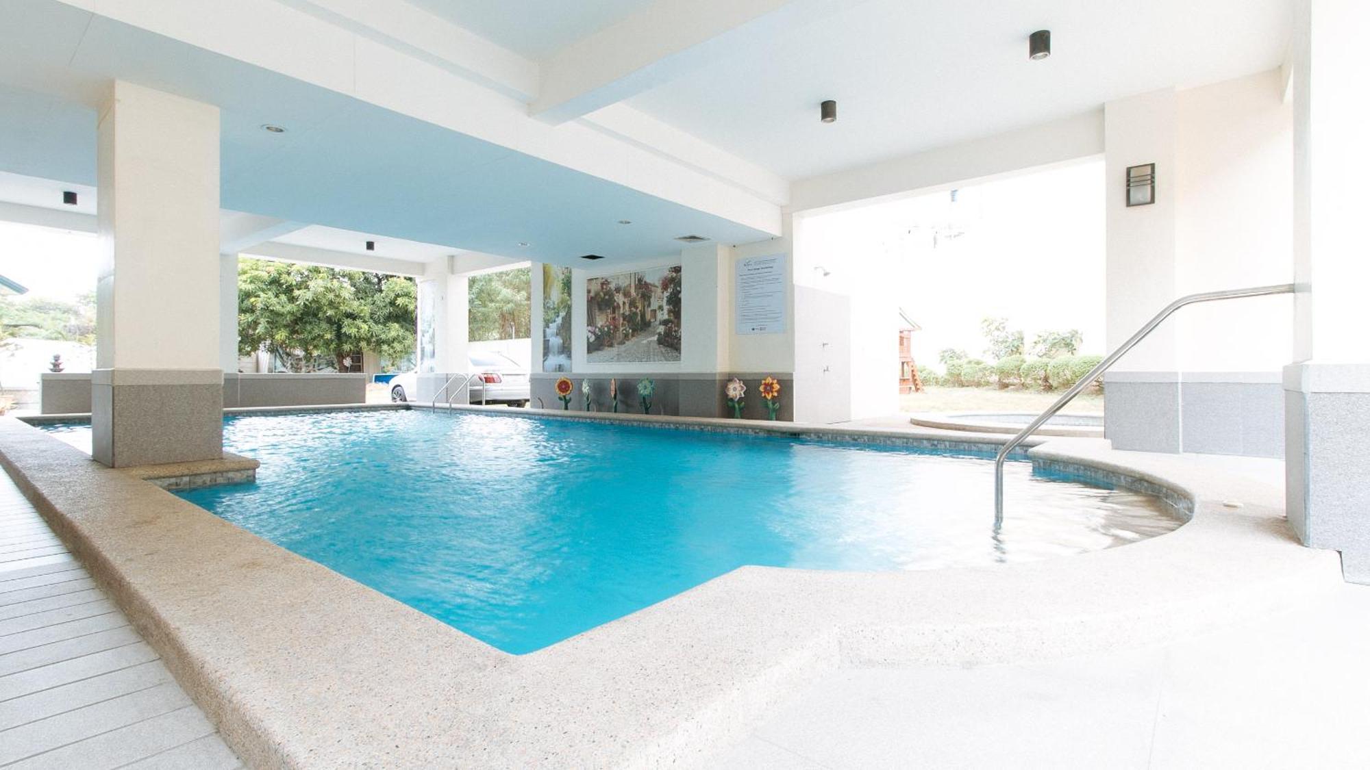 Reddoorz Plus At Alpina Heights Paranaque Paranaque City Luaran gambar